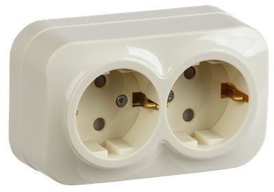 GLORY Розетка 2-местная для открытой установки с заземлением с защитными шторками 16А РСш22-3-ХК кремовый IEK