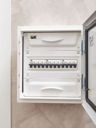 ARMAT Автоматический выключатель M06N 4P B 32А  IEK