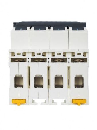 ARMAT Автоматический выключатель M06N 4P C 20А IEK