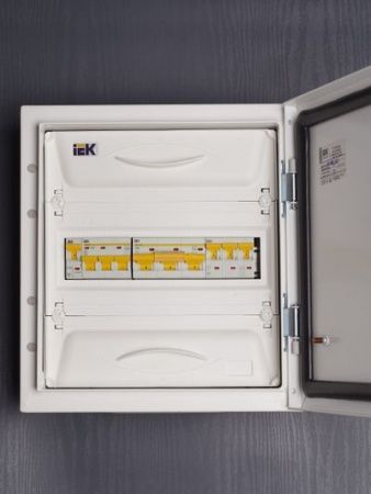 KARAT Автоматический выключатель ВА47-100 3P D 63А 10кА IEK