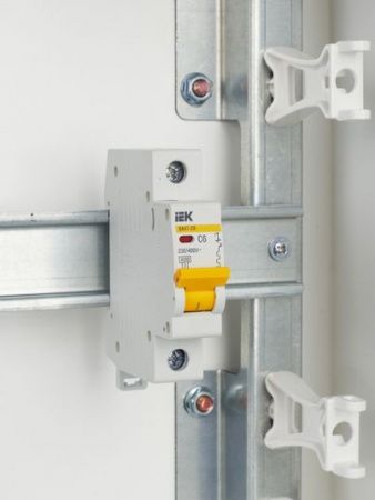 KARAT Автоматический выключатель ВА47-29 1P C 6А 4,5кА IEK